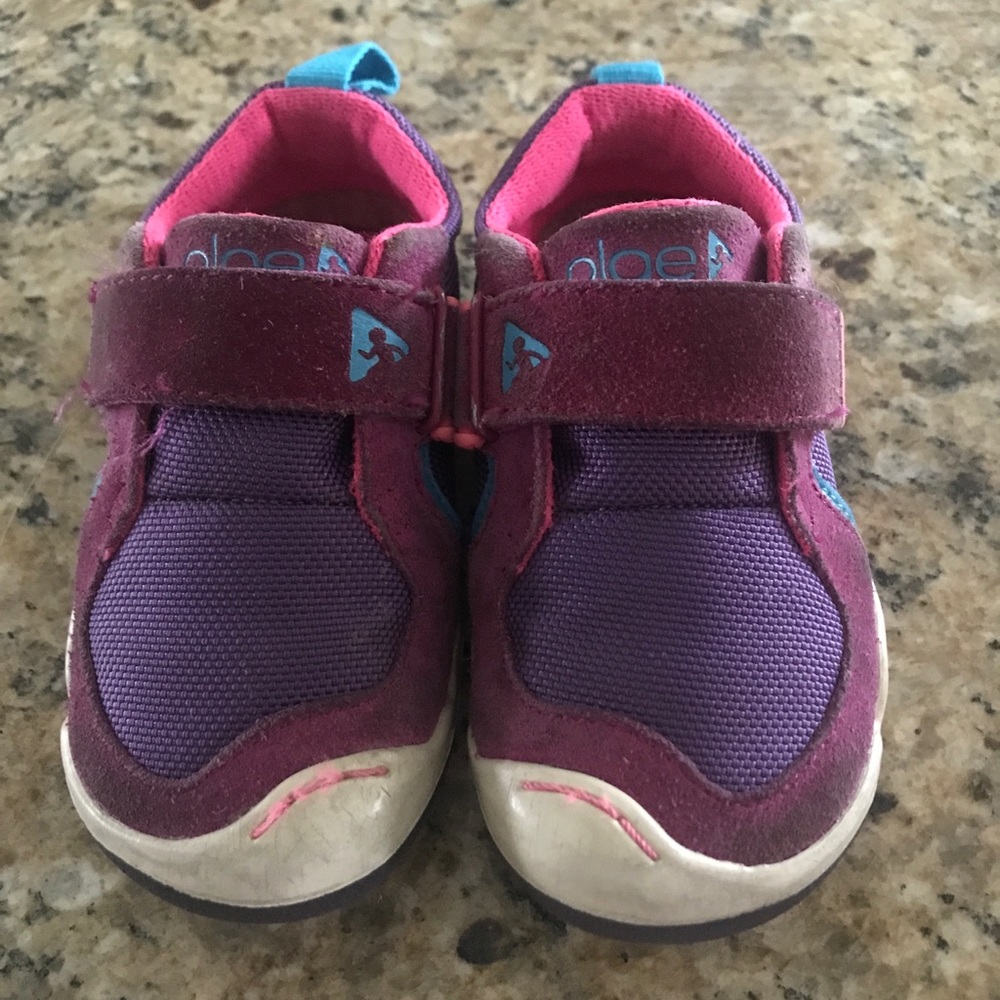 Plae sneakers